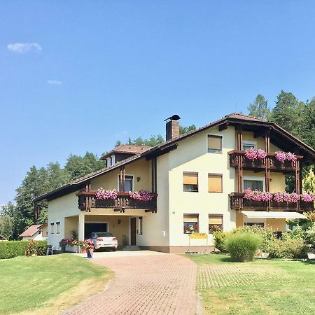 Ferienwohnungen Wutte Josefine Sankt Kanzian am Klopeiner See Dış mekan fotoğraf